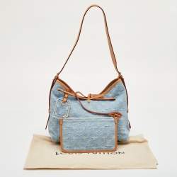 مملوكة مسبقًا حقيبة لوي فيتون كاريال PM قماش جينز مونوغرامي أزرق سماوي