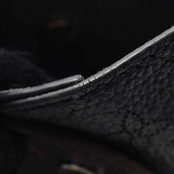 مملوكة مسبقًا حقيبة لوي فيتون هينا بي إم جلد ماهينا أسود/بني