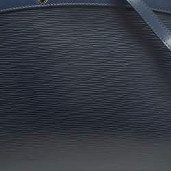 مملوكة مسبقًا حقيبة لويس فيتون بريا جلد إبي سوداء حجم متوسط