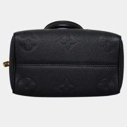 مملوكة مسبقًا ```json
{"name": "Louis Vuitton Bandouliere 20 Monogram Empreinte Speedy Bag", "name_ar": "حقيبة سبيدي لوي فيتون باندولير 20 مونوغرام إمبريانت"}
```