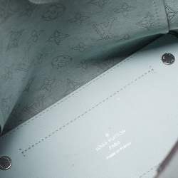 مملوكة مسبقًا حقيبة لوي فيتون هينا بي إم جلد ماهينا أسود مونوغرامي