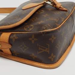 Pre Owned Louis Vuitton Sologne Monogram Canvas Bag