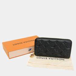 Pre Owned Louis Vuitton Coussin Zippy Wallet Lamb Leather Long Wallet bi-fold Black