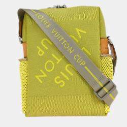 مملوكة مسبقًا حقيبة كتف لويس فويتون صفراء LV Cup Weatherly