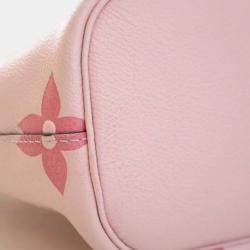 Pre Owned لويس فيتون بينك مونوغرام جاينت أمبرينتي باي ذا بول مارشميلو صغير