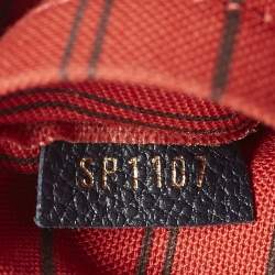 مملوكة مسبقًا حقيبة لويس فيتون مونتيجن بي بي مونوجرام إمبرانت جلد أزرق إنفيني