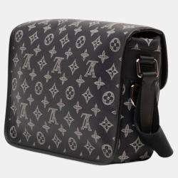 مملوكة مسبقًا Louis Vuitton Blue Chapman Brothers Monogram Savane Messenger PM