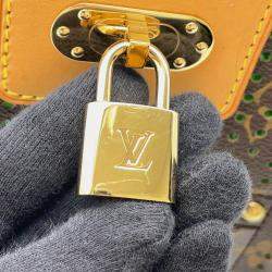 Pre Owned Louis Vuitton Speedy Green Monogram Perfo Size 30