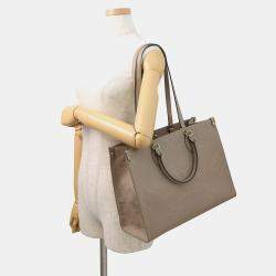 مملوكة مسبقًا حقيبة لوي فيتون أون ذا غو تورترل مونوغرام أمبران جلد حجم متوسط