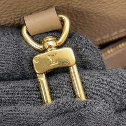 مملوكة مسبقًا حقيبة لوي فيتون أون ذا غو تورترل مونوغرام أمبران جلد حجم متوسط