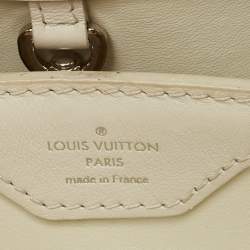 Pre Owned حقيبة لوي فيتون كابوسينز BB زهرة جلد أبيض/أسود