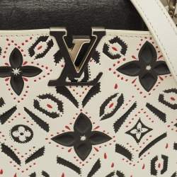 Pre Owned حقيبة لوي فيتون كابوسينز BB زهرة جلد أبيض/أسود