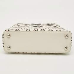 Pre Owned حقيبة لوي فيتون كابوسينز BB زهرة جلد أبيض/أسود