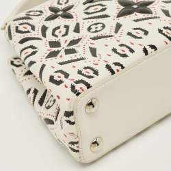 Pre Owned حقيبة لوي فيتون كابوسينز BB زهرة جلد أبيض/أسود