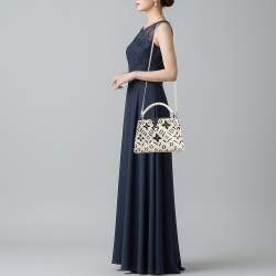 Pre Owned حقيبة لوي فيتون كابوسينز BB زهرة جلد أبيض/أسود