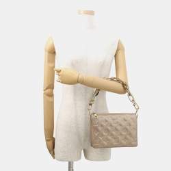 مملوكة مسبقًا وسادة لويس فويتون ذهب جلد الحمل الصغير بي بي