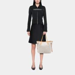 مملوكة مسبقًا حقيبة لويس فيتون نافرفول MM دامير أزور بيضاء