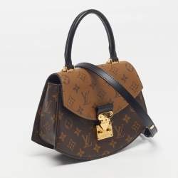 مملوكة مسبقًا Louis Vuitton LV Tilsitt Monogram Canvas Bag