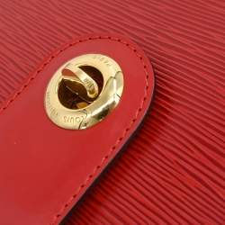 مملوكة مسبقًا Louis Vuitton Cluny Red Epi Leather Shoulder Bag