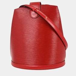 مملوكة مسبقًا Louis Vuitton Cluny Red Epi Leather Shoulder Bag