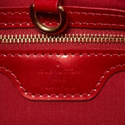 مملوكة مسبقًا Louis Vuitton Wilshire PM Pomme D’amour Monogram Vernis Bag