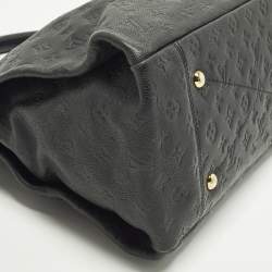 Pre Owned Louis Vuitton Artsy MM Bleu Infini Empreinte Leather Bag