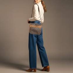 مملوكة مسبقًا حقيبة ماسنجر قماش مونوغرام بوسبور لوي فيتون