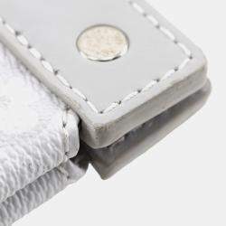 Pre Owned Louis Vuitton Monogram Chalk Flat Tote