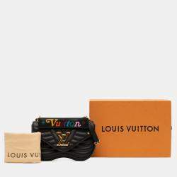Pre Owned Louis Vuitton Black New Wave Chain Bag PM