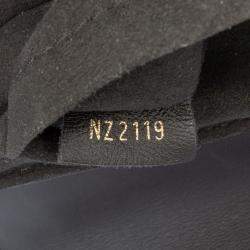 Pre Owned Louis Vuitton Black New Wave Chain Bag PM