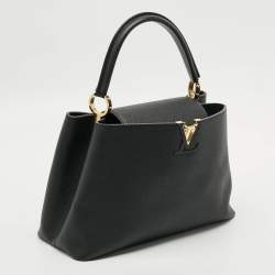 مملوكة مسبقًا حقيبة لوي فيتون كابوسين جلد رمادي متوسط الحجم