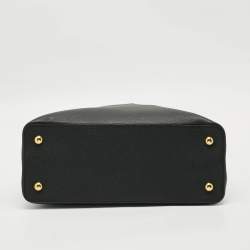 مملوكة مسبقًا حقيبة لوي فيتون كابوسين جلد رمادي متوسط الحجم