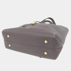 مملوكة مسبقًا حقيبة لوي فيتون كاباس خفي متوسطة الحجم