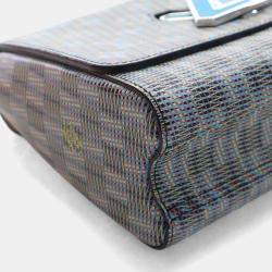 مملوكة مسبقًا Louis Vuitton Monogram Pop Twist MM