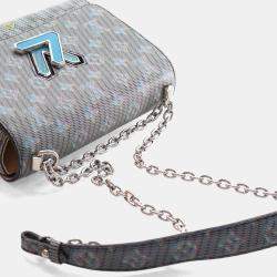 مملوكة مسبقًا Louis Vuitton Monogram Pop Twist MM