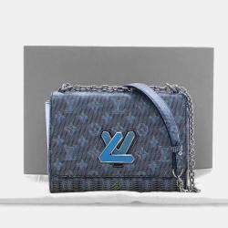 مملوكة مسبقًا Louis Vuitton Monogram Pop Twist MM