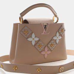 مملوكة مسبقًا Louis Vuitton Studded Taurillon Capucines BB