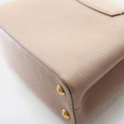 مملوكة مسبقًا Louis Vuitton Studded Taurillon Capucines BB