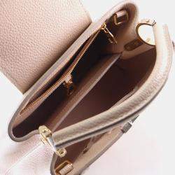 مملوكة مسبقًا Louis Vuitton Studded Taurillon Capucines BB