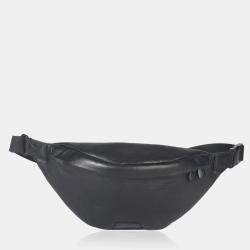 مملوكة مسبقًا Louis Vuitton Black Monogram Shadow Discovery Bumbag