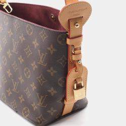 مملوكة مسبقًا حقيبة لوي فيتون أول إن بي بي قماش مغلف وجلد مونوغرام بني