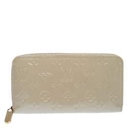Louis Vuitton Beige Monogram Vernis Zippy Wallet