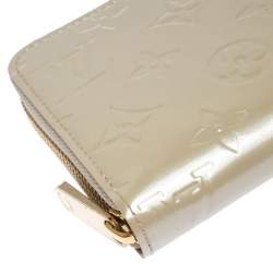 Louis Vuitton Beige Monogram Vernis Zippy Wallet