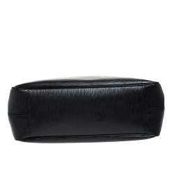 مملوكة مسبقًا حقيبة لوي فيتون باسي جلد أيبي سوداء GM