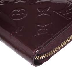 مملوكة مسبقًا Louis Vuitton Rouge Fauviste Monogram Vernis Zippy Wallet