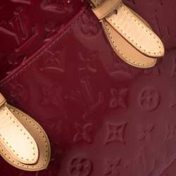 Pre Owned Louis Vuitton Pomme D’amour Vernis Summit Drive Bag