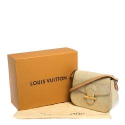 مملوكة مسبقًا Louis Vuitton Blanc Corail Monogram Vernis Bellflower PM Bag