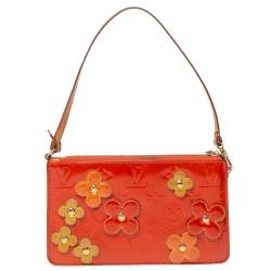 مملوكة مسبقًا Louis Vuitton Red Monogram Vernis Lexington Fleurs Pochette Bag