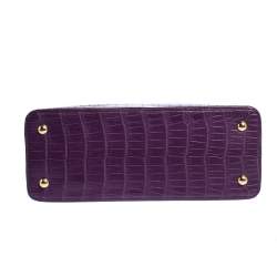 مملوكة مسبقًا Louis Vuitton Purple Crocodile Capucines MM Bag