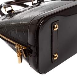 مملوكة مسبقًا حقيبة لوي فيتون "ألما " جلد مونوغرامى عنابية PM